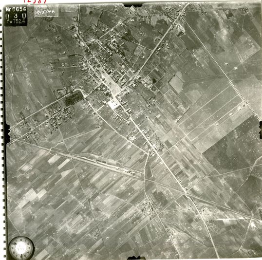 Zdjęcie Radzymina z 1944 r. Zdjęcie Radzymina z 1944 r.